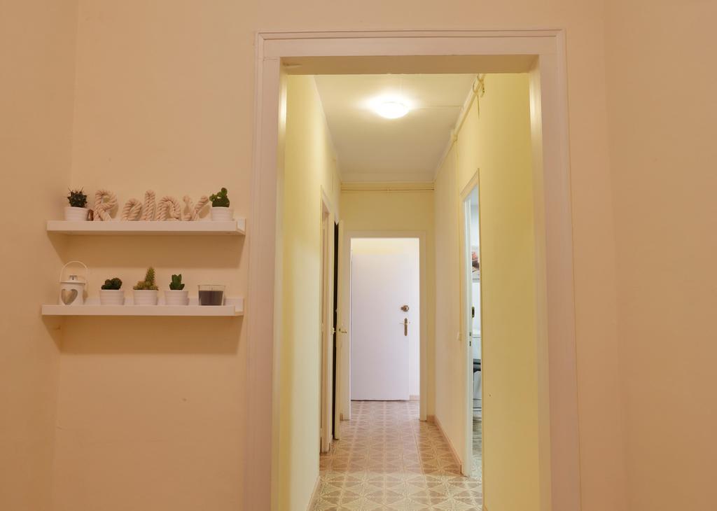 Apartaments Olivier Barcelona Pokoj fotografie